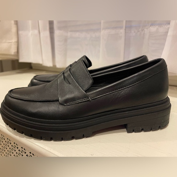 Quince Women’s Italian Leather Lug Sole Loafer Black Size 9 - Picture 4 of 9